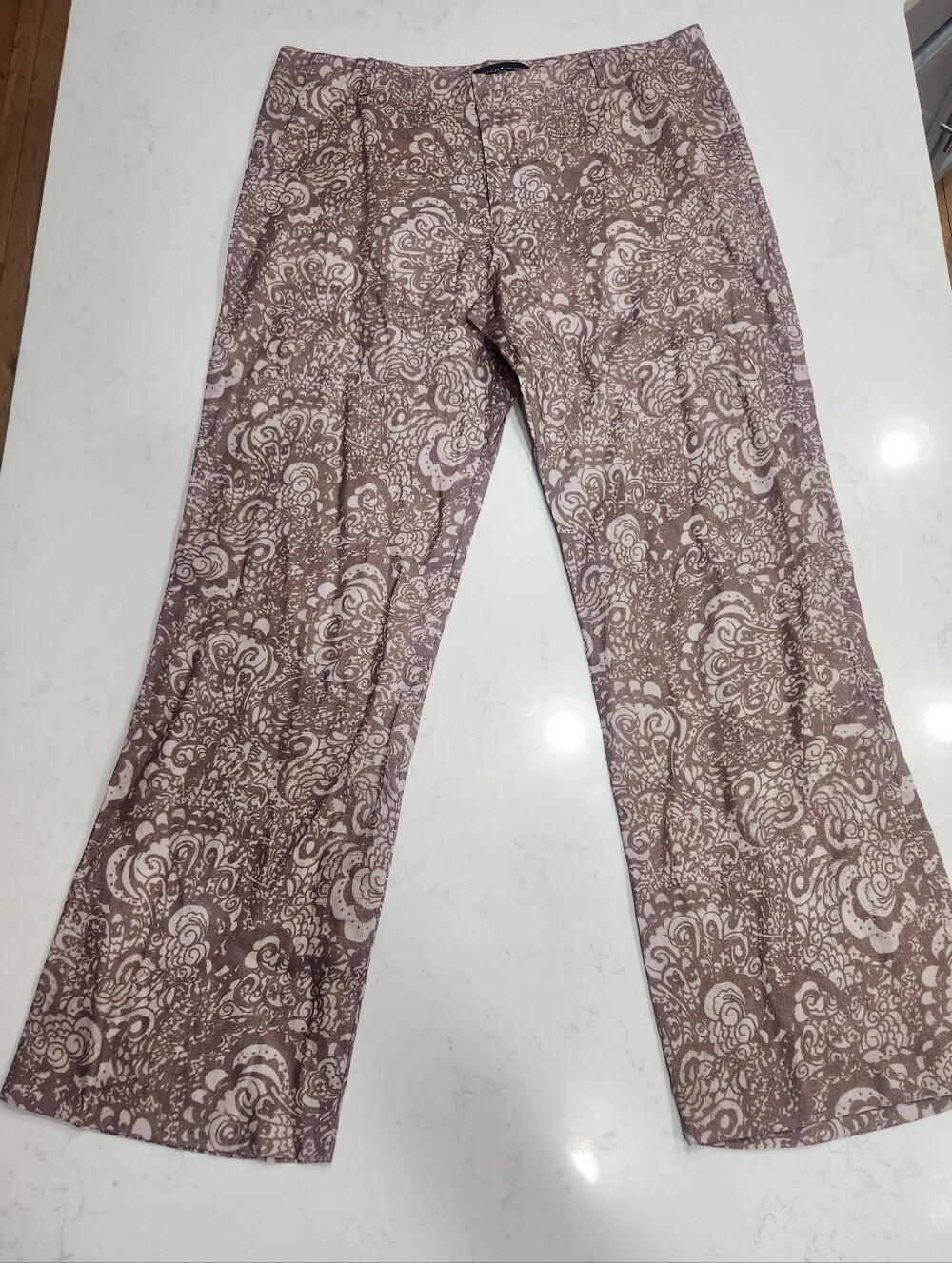 NWT Peruvian Connection Taupe & Cream Floral Flare Pants